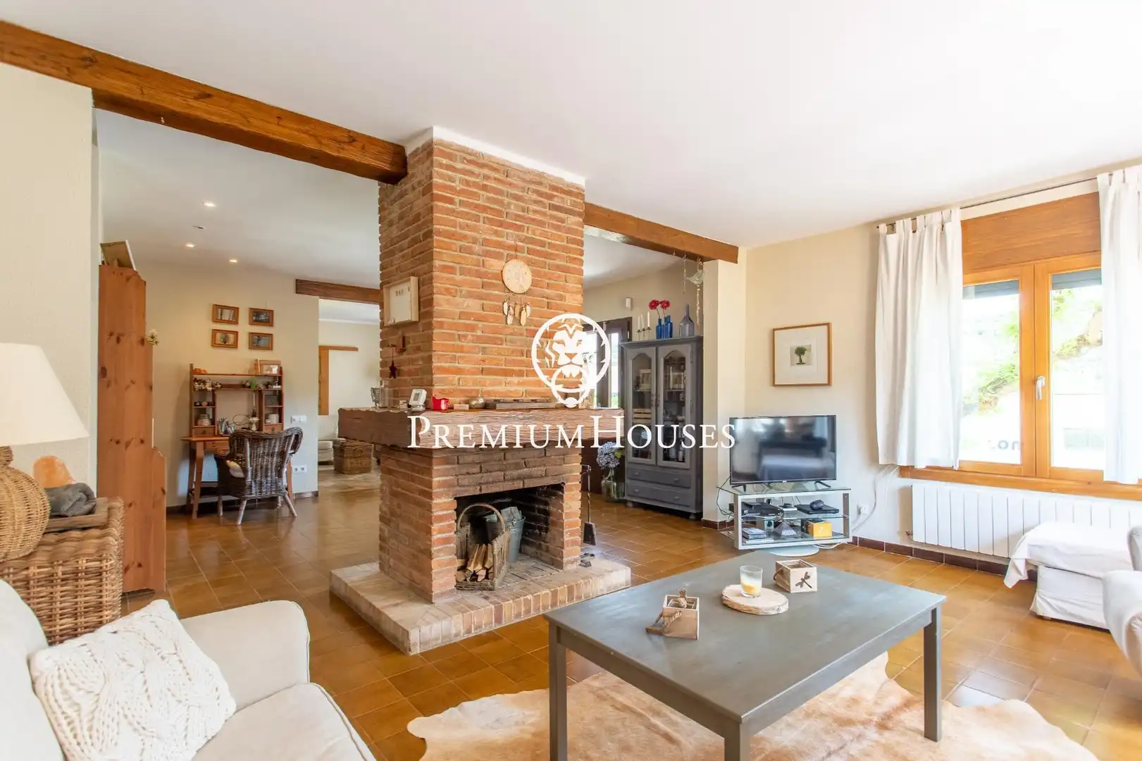 Living room of Houses for sale in Arenys de Munt  with Air Conditioner, Heating and Private garden