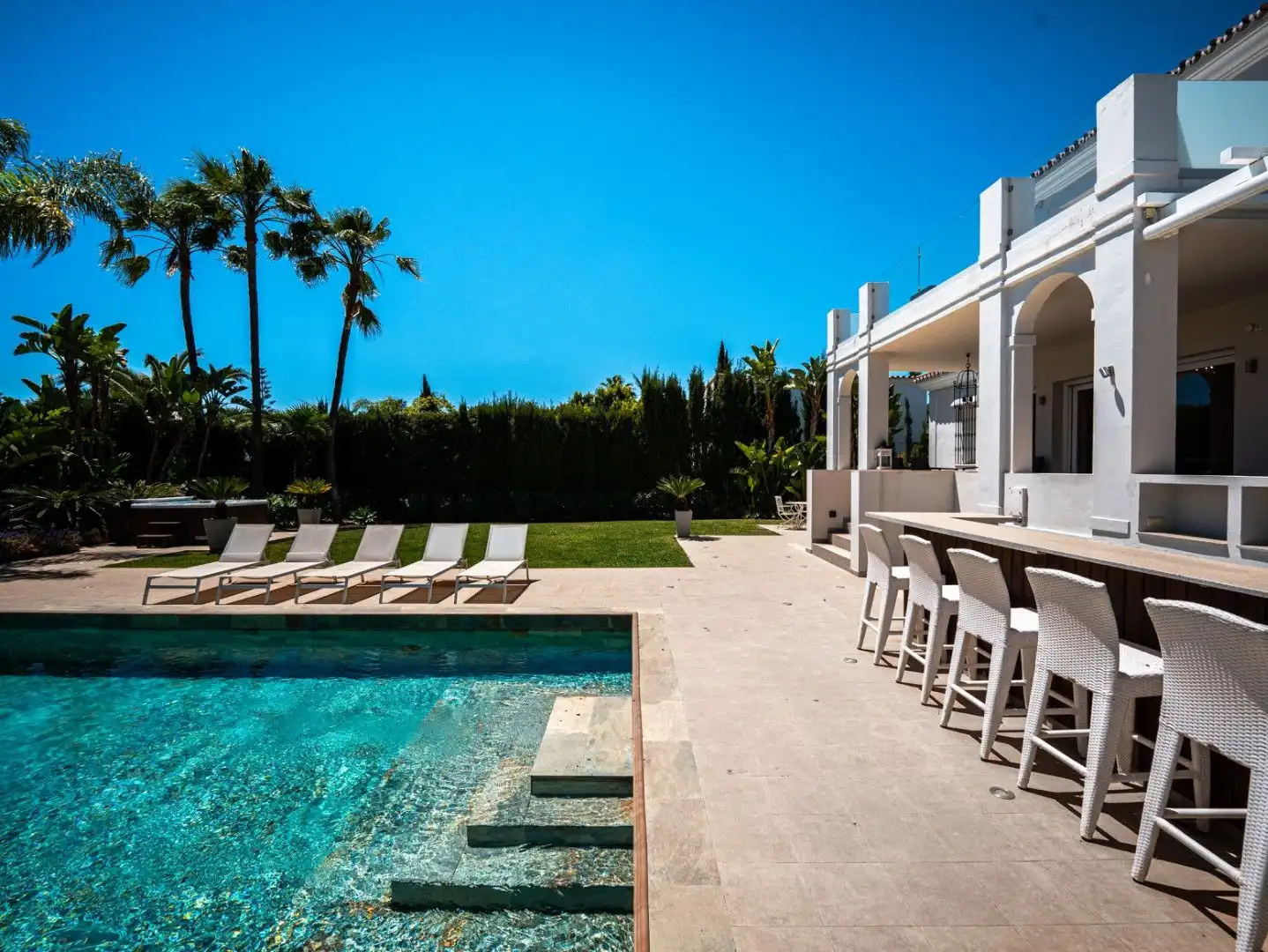 Terrassa de Casa o xalet en venda en Marbella amb Aire condicionat, Jardí privat i Terrassa