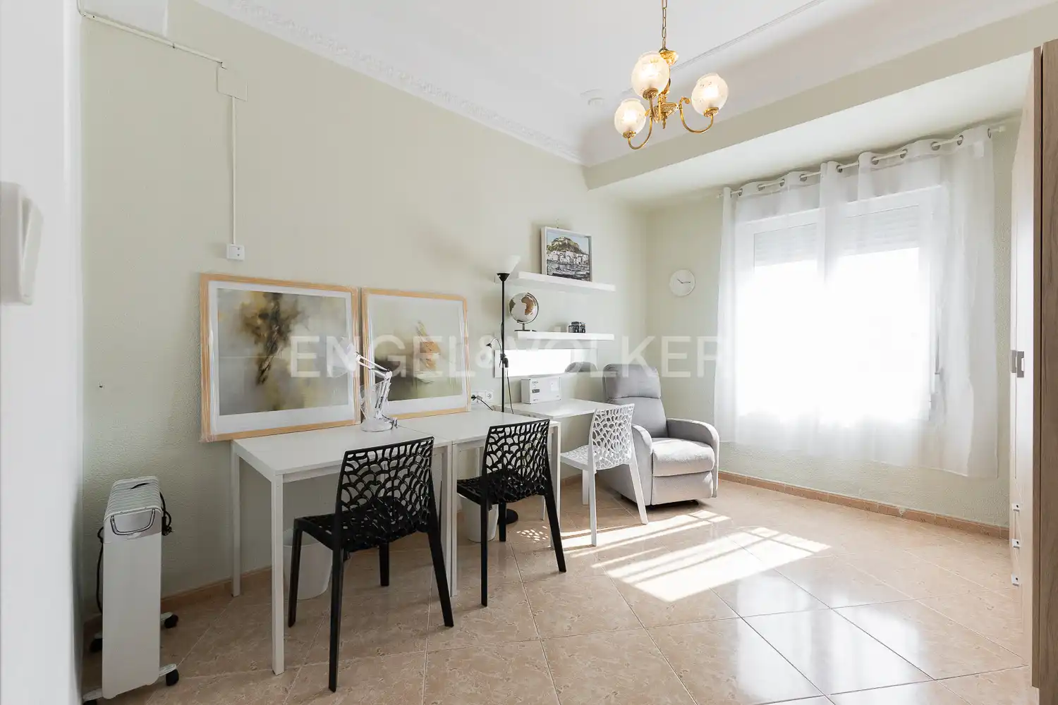 Exterior view of Flat for rent in Valencia  with Air Conditioner, Heating and Furnished