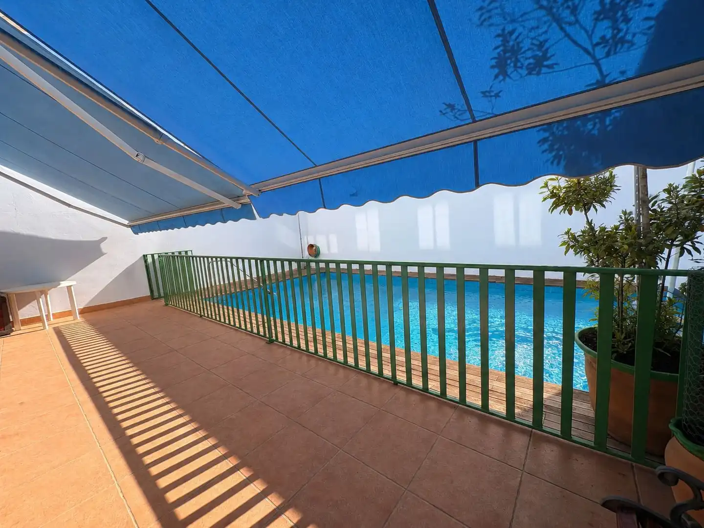 Piscina de Casa o xalet en venda en Manzanares amb Aire condicionat, Calefacció i Terrassa