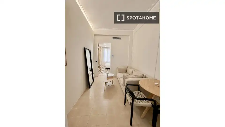 Piso con terraza en alquiler en Eixample, imagen 6
