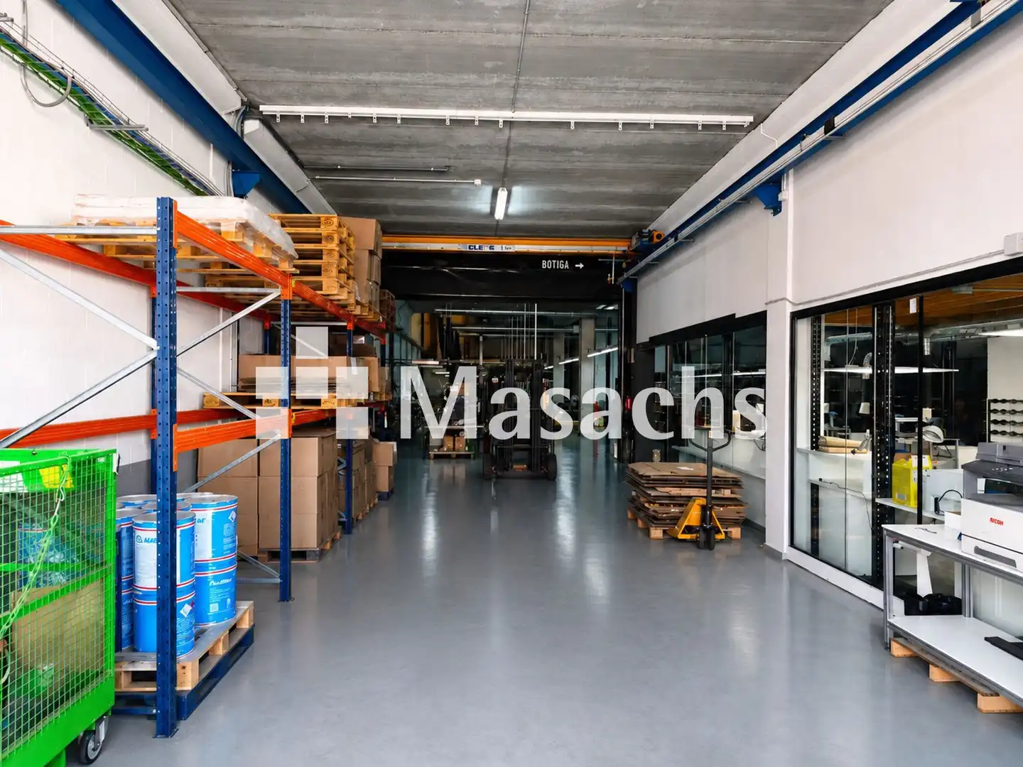 Außenansicht von Fabrikhallen zur Miete in Vilassar de Mar