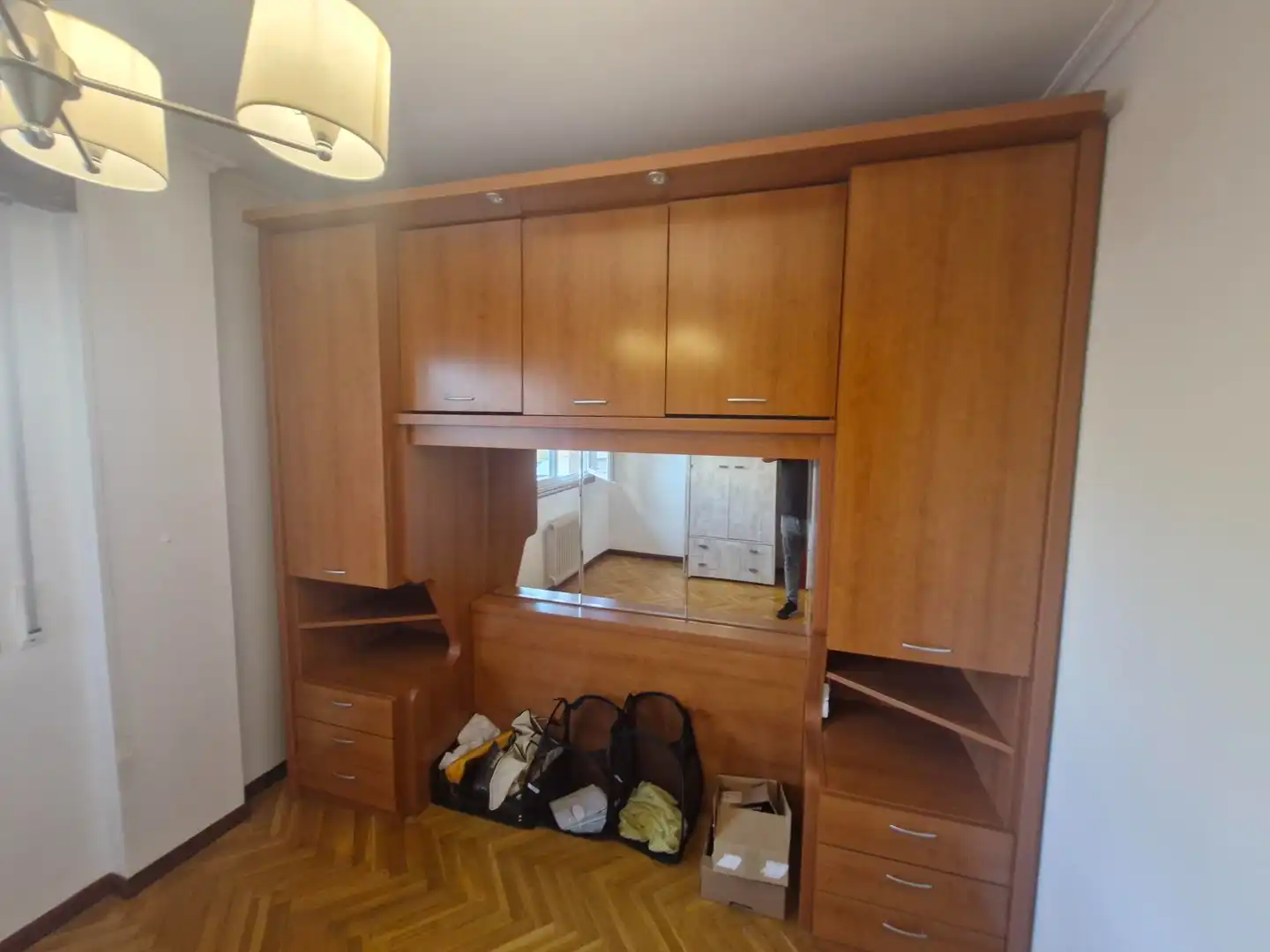 Dormitori de Pis de lloguer en Barbadás amb Calefacció, Parquet i Moblat