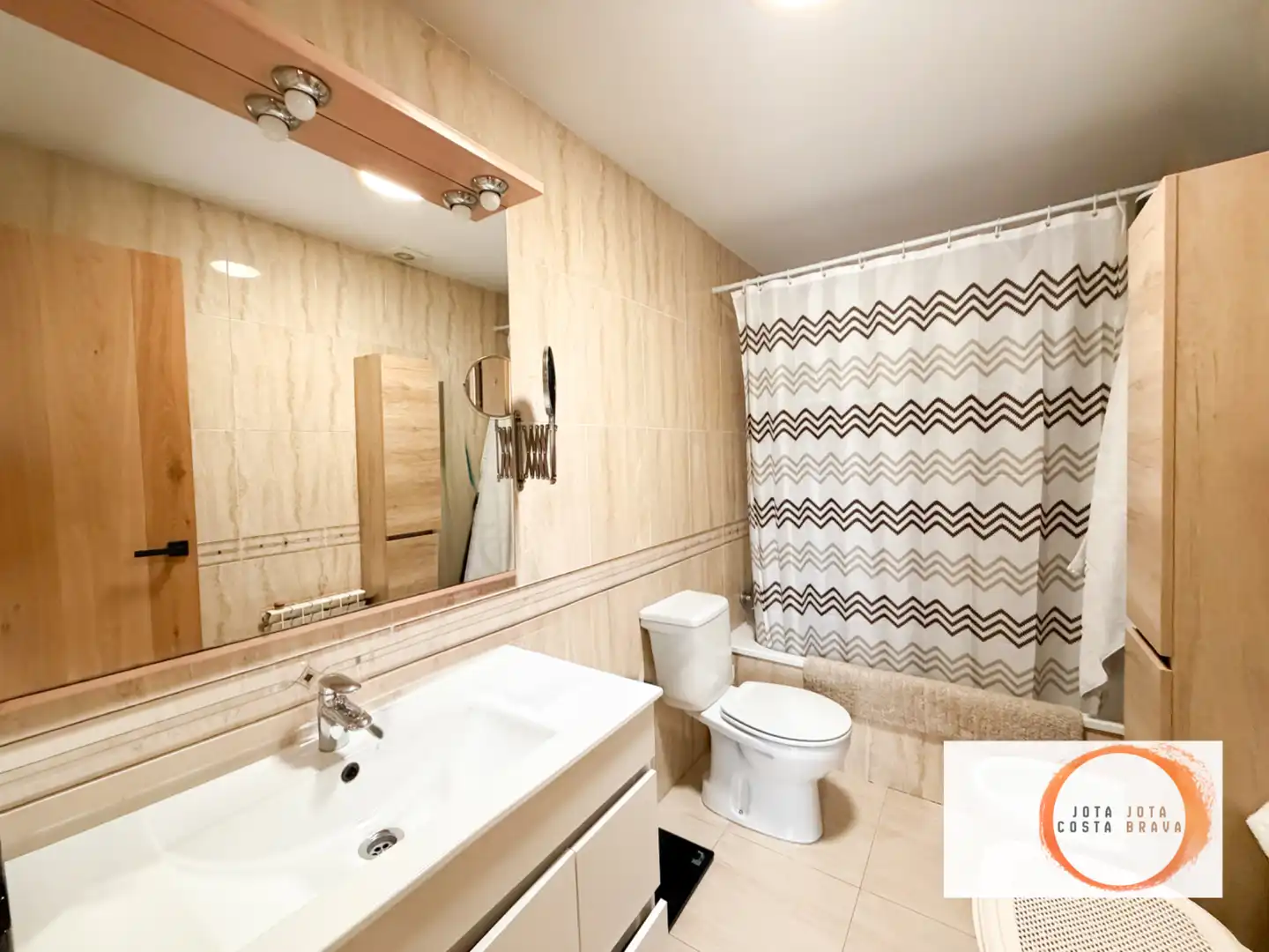 Baño de Casa adosada en venta en Caldes de Malavella con Aire acondicionado, Calefacción y Jardín privado