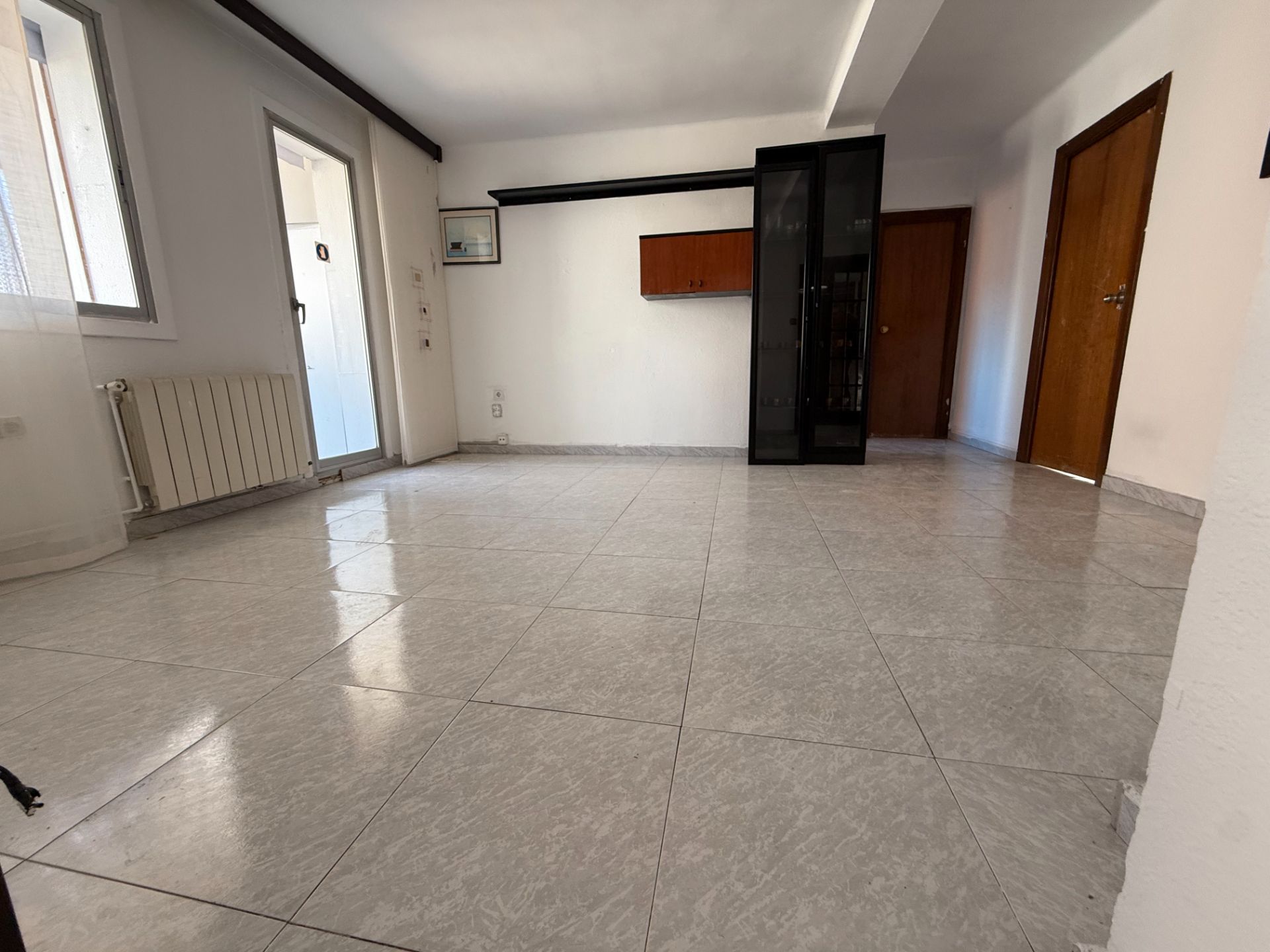 Piso en venta en Cornellà de Llobregat con Calefacción y Balcón