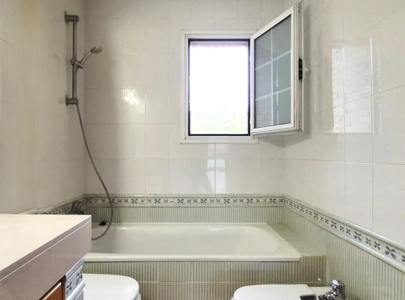 Bany de Casa o xalet en venda en Matadepera amb Aire condicionat, Jardí privat i Terrassa