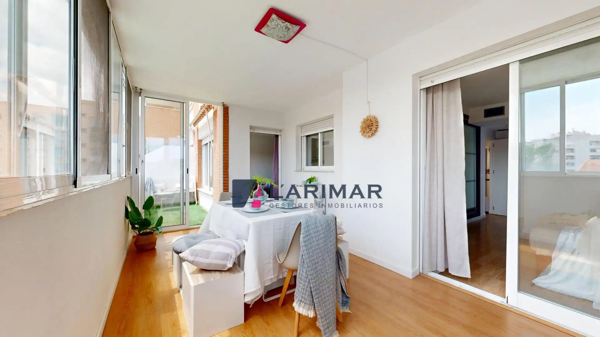 Habitación de Piso en venta en Alicante / Alacant con Calefacción, Terraza y Trastero