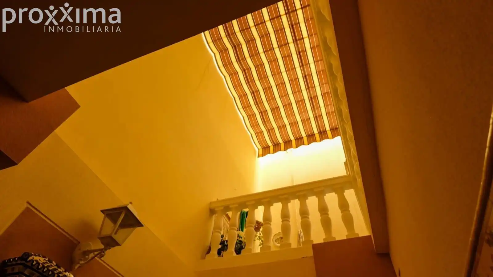 Balcony of Houses for sale in Sevilla  with Air Conditioner, Terrace and Storage room
