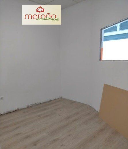 Dormitori de Local en venda en Elche / Elx