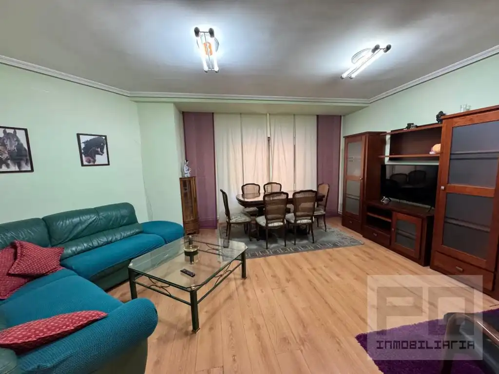 Sala d'estar de Planta baixa en venda en Ávila amb Calefacció