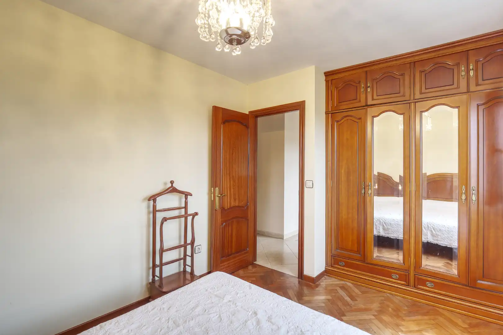 Bedroom of Houses for sale in Abegondo  with Heating, Private garden and Parquet flooring
