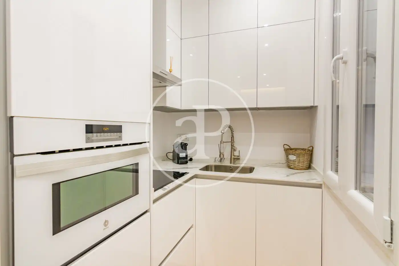 Kitchen of Flat for rent in Madrid  with Air Conditioner, Heating and Furnished
