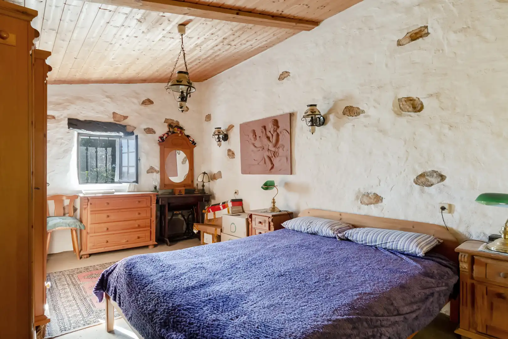 Dormitori de Finca rústica en venda en Banyeres del Penedès amb Jardí privat, Parquet i Piscina
