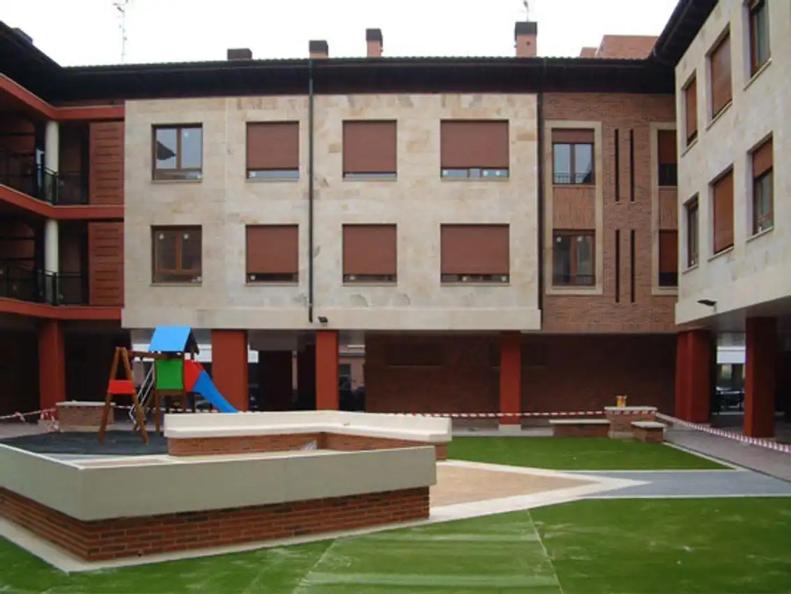 Exterior view of Flat for rent in Miranda de Ebro  with Heating, Storage room and Furnished