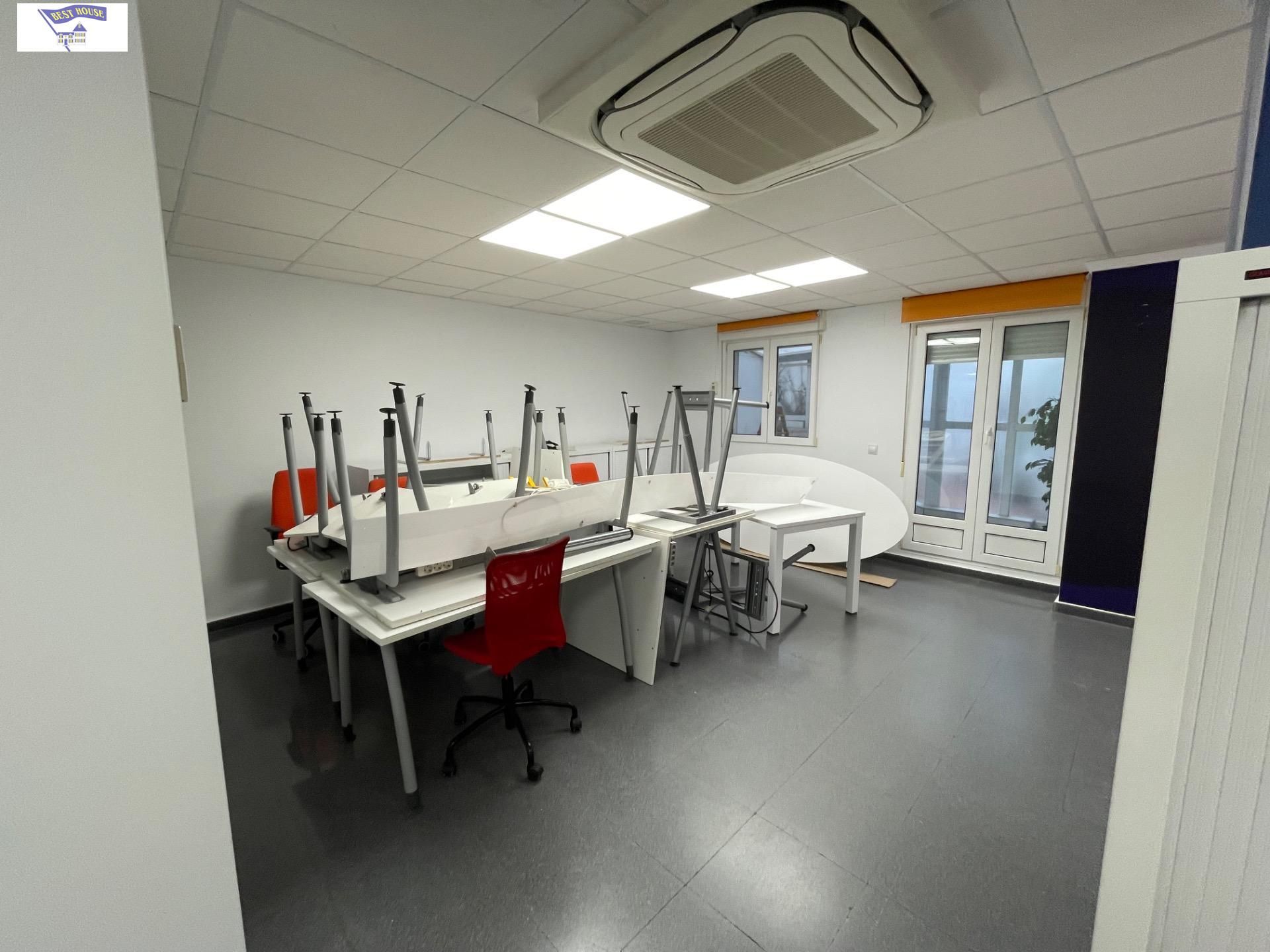 Oficina de alquiler en Carretas - Pajarita