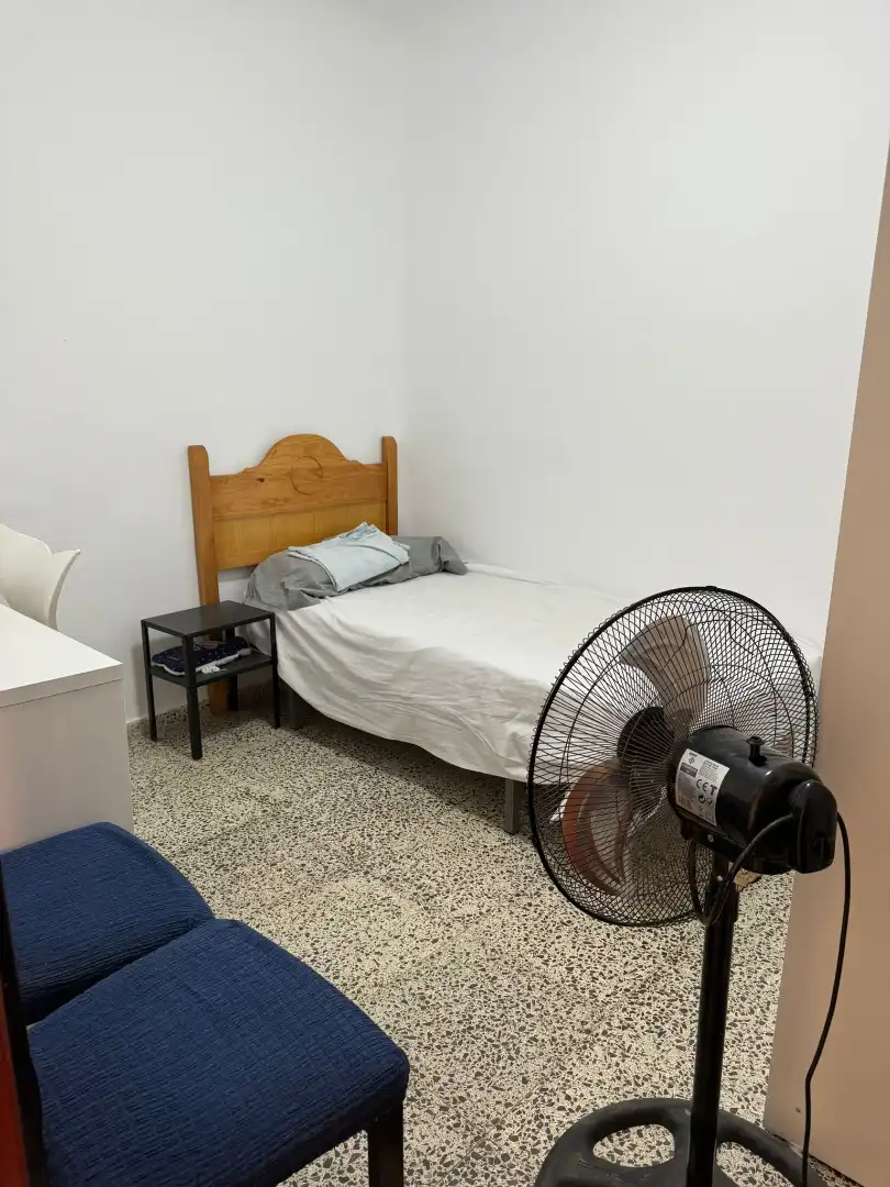 Habitación de Casa o chalet en venta en Granada con Terraza y Amueblado