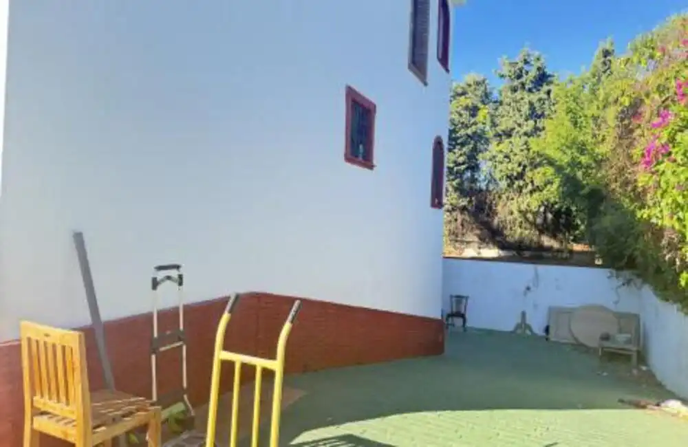 Exterior view of Houses for sale in Estepona  with Air Conditioner, Private garden and Terrace