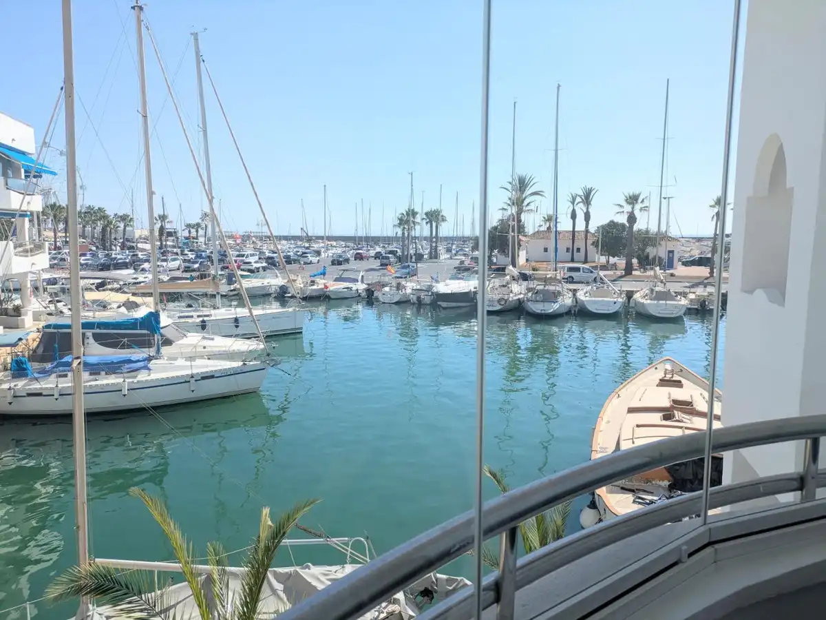 Apartamento con piscina en venta en Arroyo de la Miel