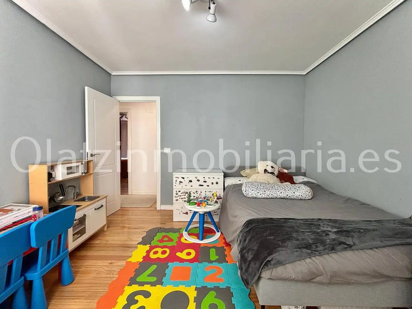Habitación de Piso en venta en Zalla  con Calefacción, Terraza y Trastero
