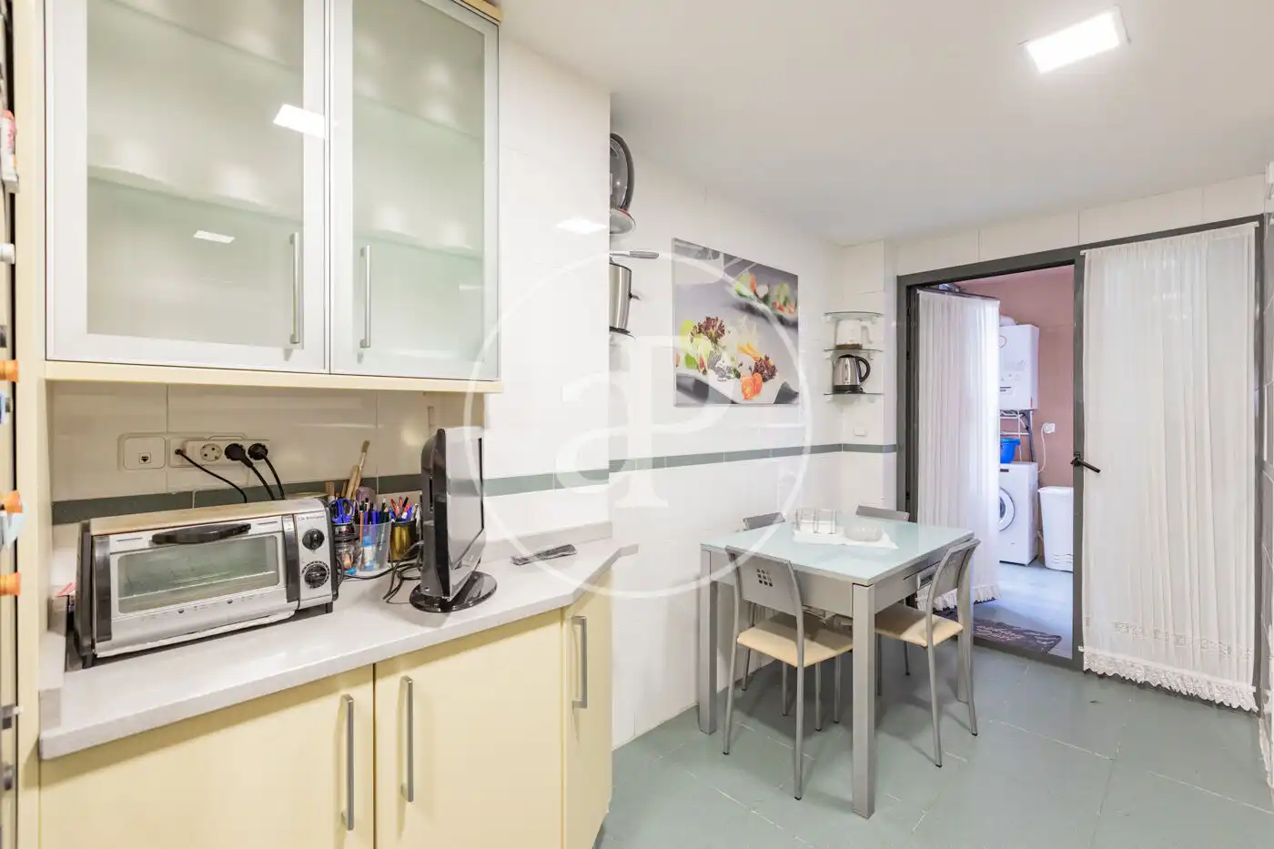 Cocina de Piso en venta en Madrid con Aire acondicionado, Calefacción y Jardín privado