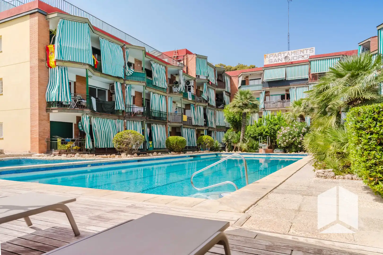 Schwimmbecken von Wohnung zum Verkauf in Castelldefels mit Klimaanlage, Terrasse und Schwimmbad