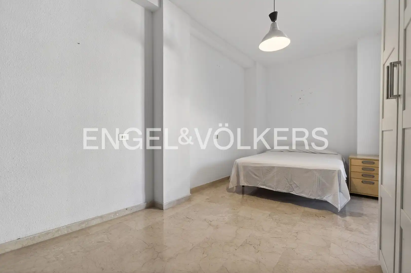 Duplexes for sale in Sevilla  with Air Conditioner and Heating