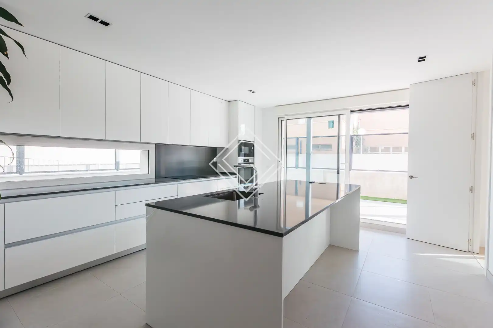 Cocina de Dúplex en venta en Madrid con Aire acondicionado, Terraza y Trastero