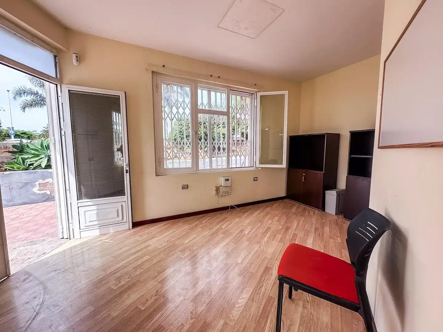 Business premises to rent in Calle BENEHARO, imagen 3