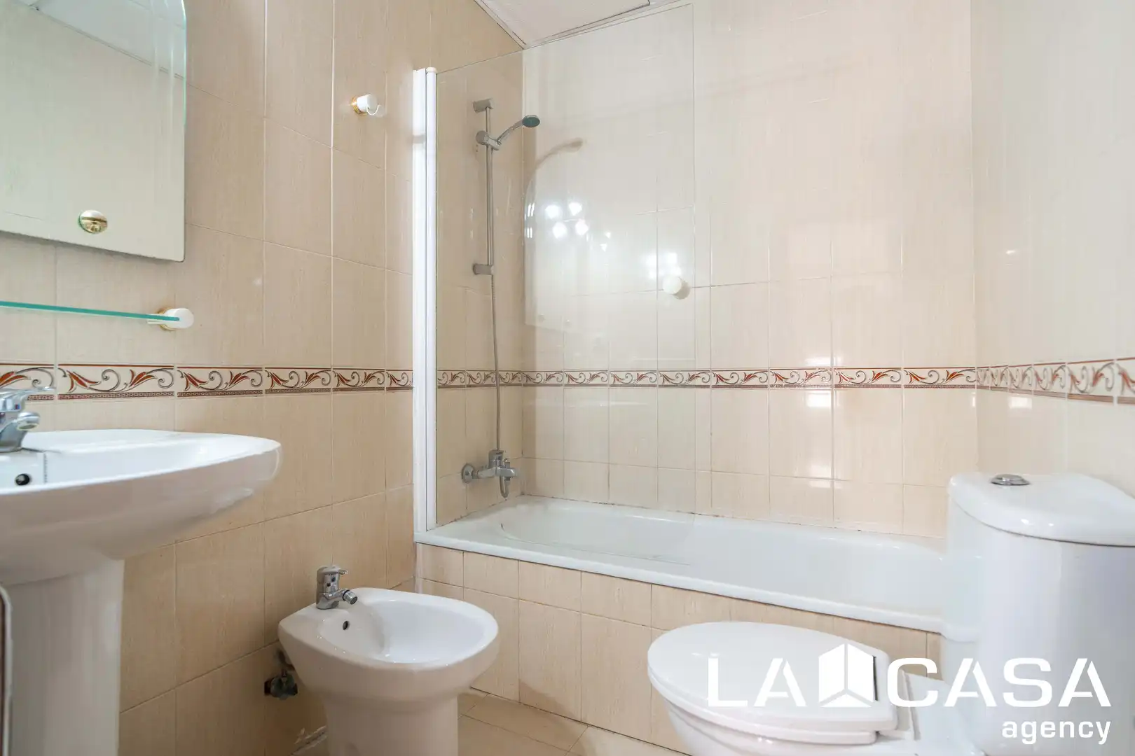 Baño de Piso en venta en Dos Hermanas con Aire acondicionado y Terraza