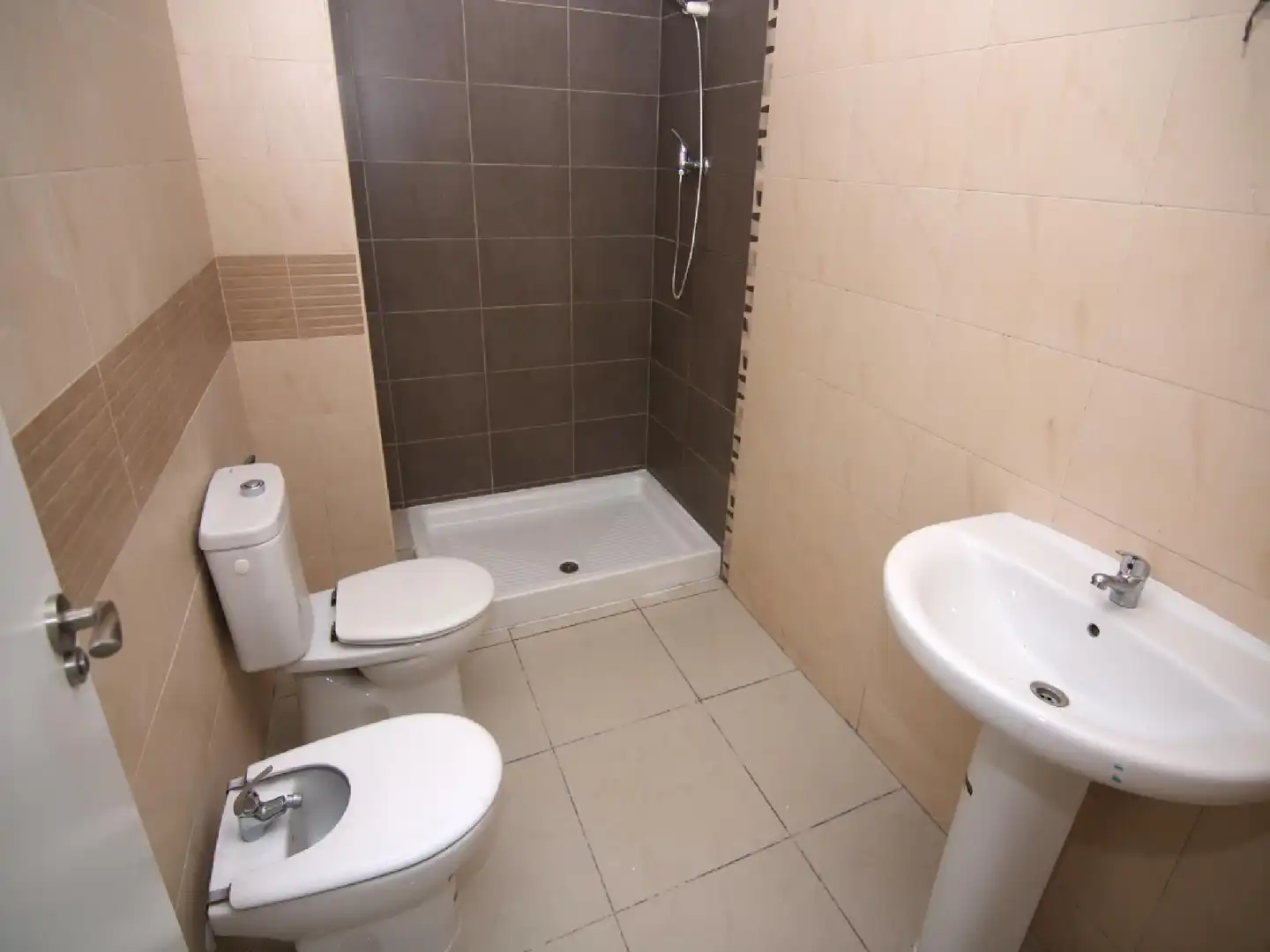 Baño de Piso en venta en Aspe con Terraza