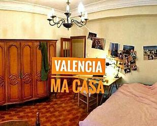 Bedroom of Flat to rent in  Valencia Capital  with Air Conditioner and Balcony