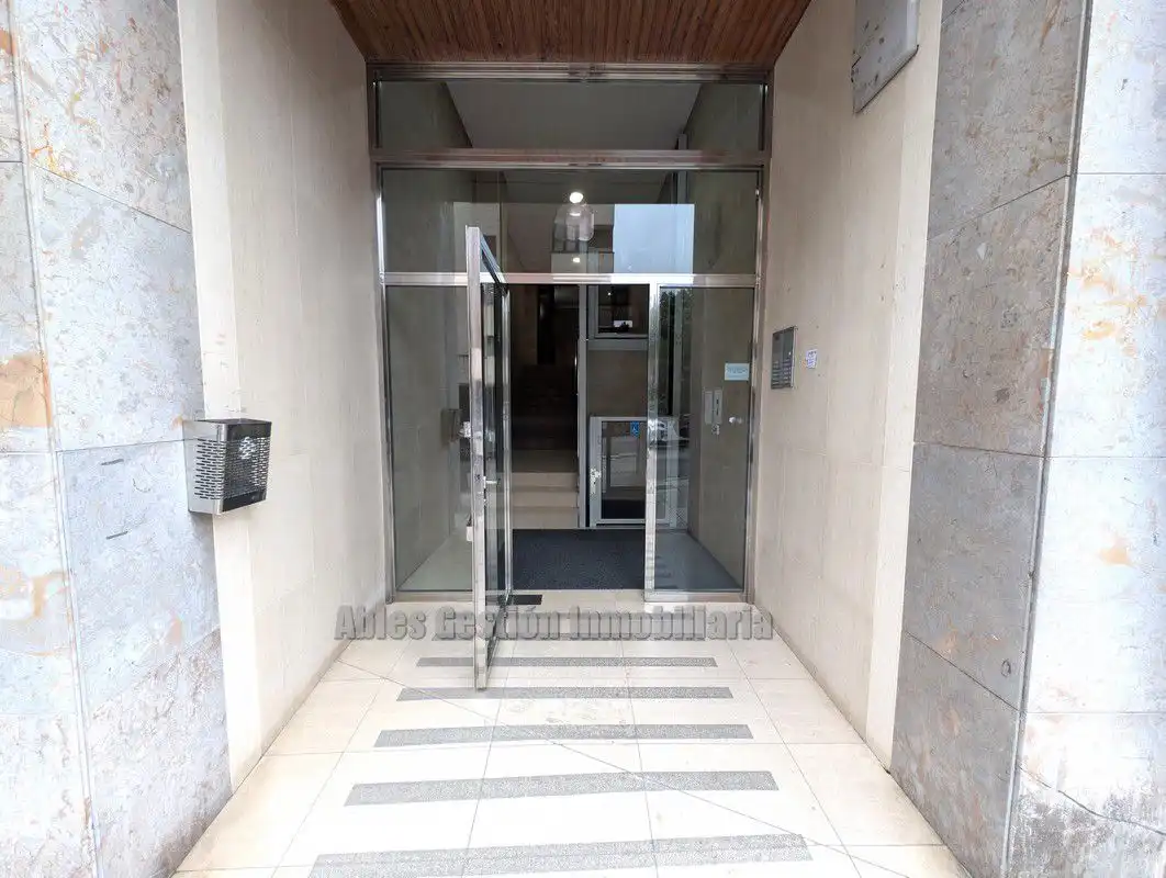 Piso en venta en Oviedo  con Calefacción, Parquet y Terraza