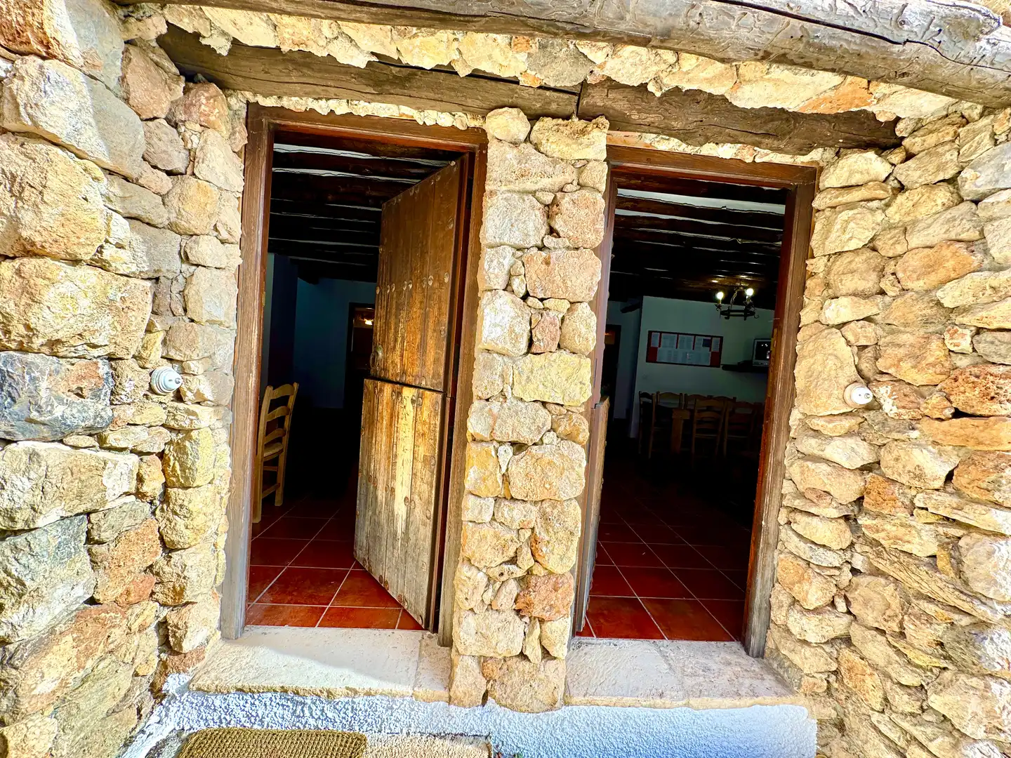 Buildings for sale in Juviles  with Alarm