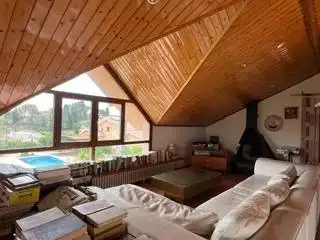 Sala d'estar de Casa o xalet en venda en Esparreguera amb Aire condicionat, Calefacció i Jardí privat