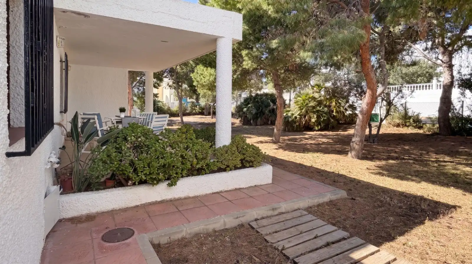 Jardín de Casa o chalet en venta en Almería con Aire acondicionado, Jardín privado y Terraza