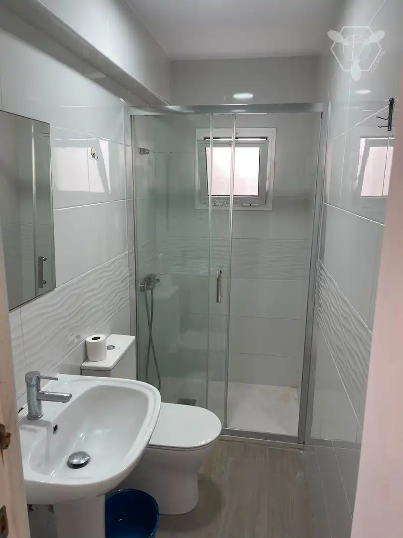 Bathroom of Flat for sale in Huelva  with Terrace and Furnished