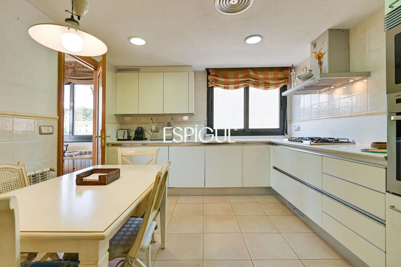 Cocina de Dúplex en venta en Arenys de Mar con Aire acondicionado, Calefacción y Terraza