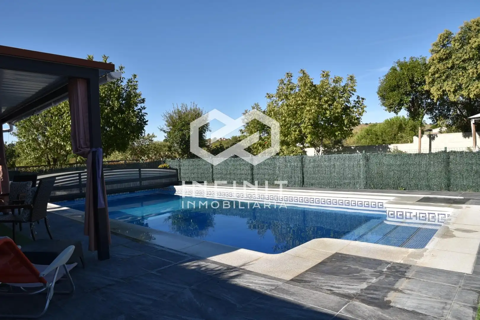 Swimming pool of Houses for sale in Ribatejada, Madrid