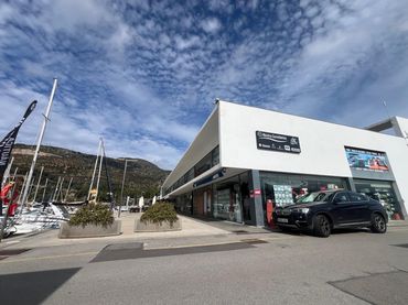 Local comercial en venda a Les Botigues de Sitges