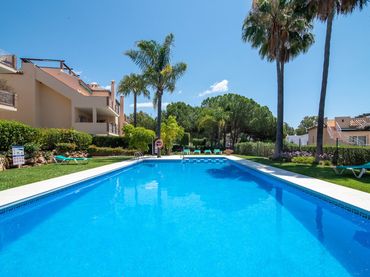 Apartament amb piscina en venda a Calle Aries