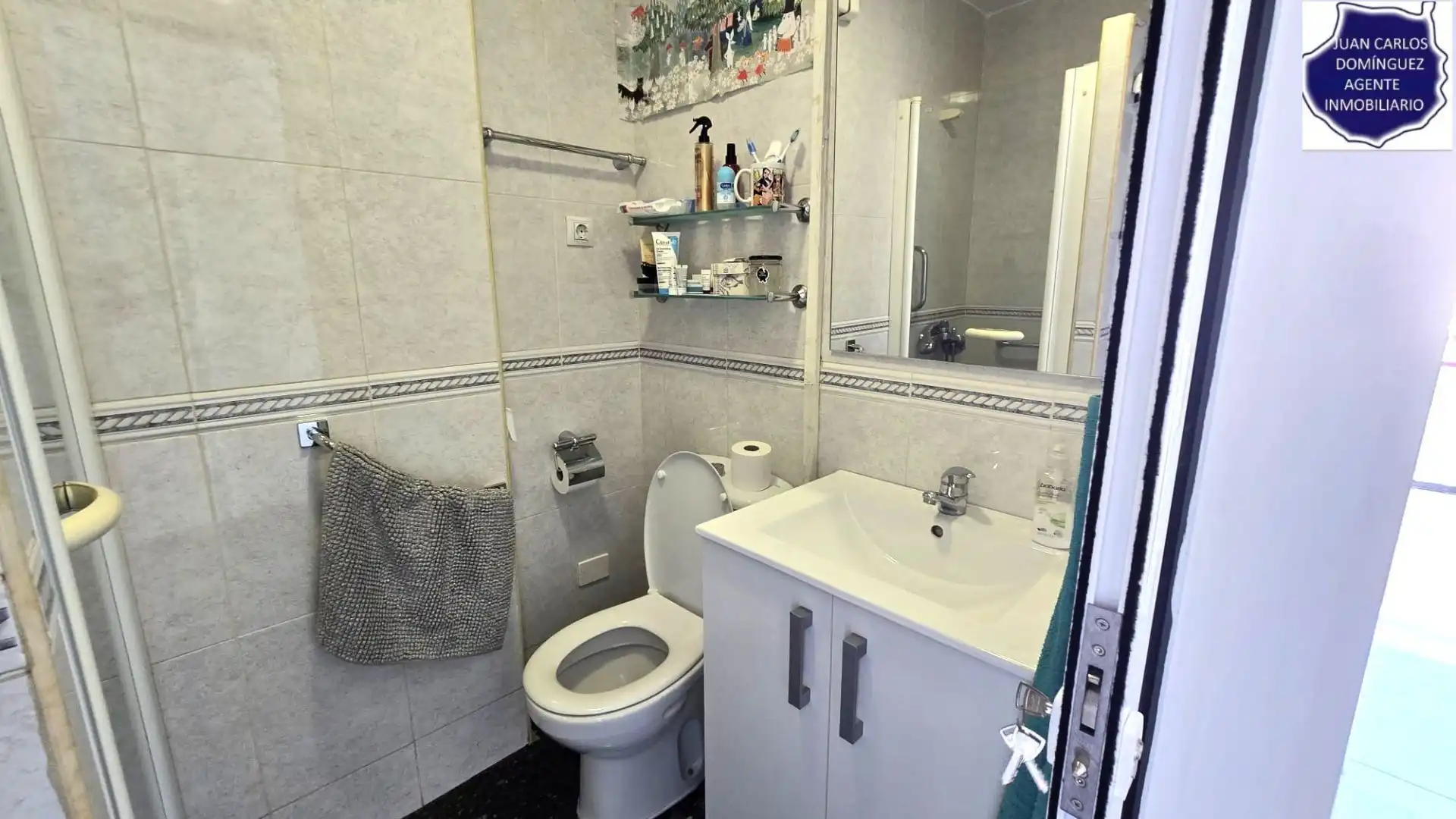 Bany de Apartament de lloguer en San Bartolomé de Tirajana amb Aire condicionat, Terrassa i Moblat