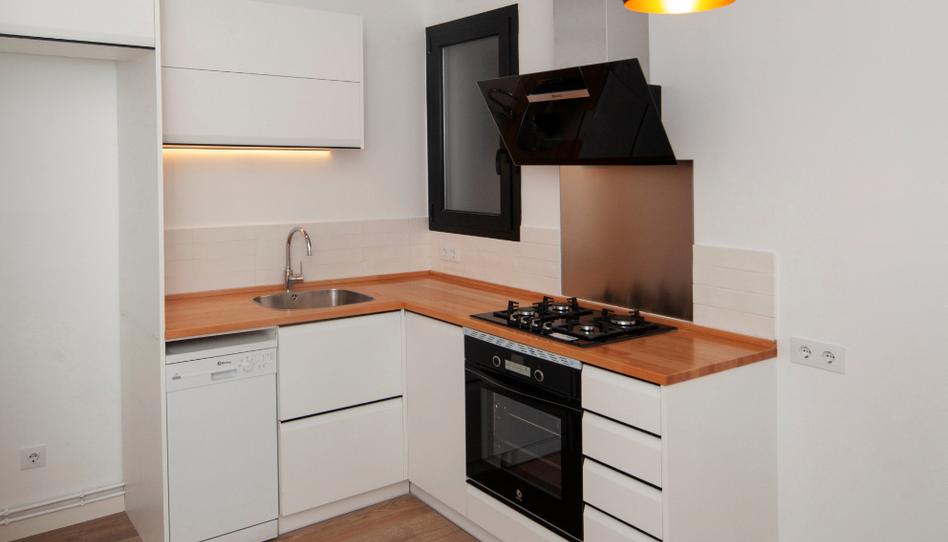 Foto 1 de Pis en venda a Avinguda de Madrid, 114, Sants-Badal, Barcelona