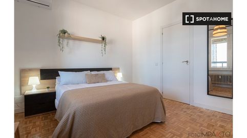 Foto 5 de Habitación en Almenara -Ventilla, Madrid Capital