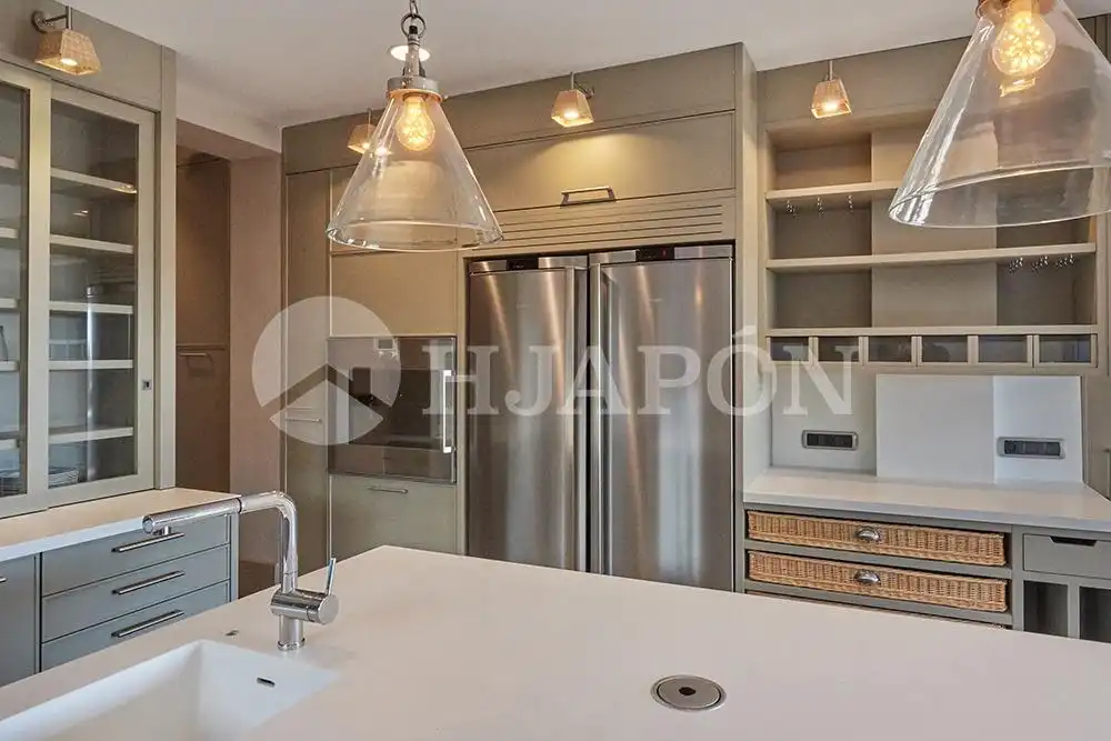 Cocina de Casa o chalet en venta en Alella con Aire acondicionado, Calefacción y Jardín privado