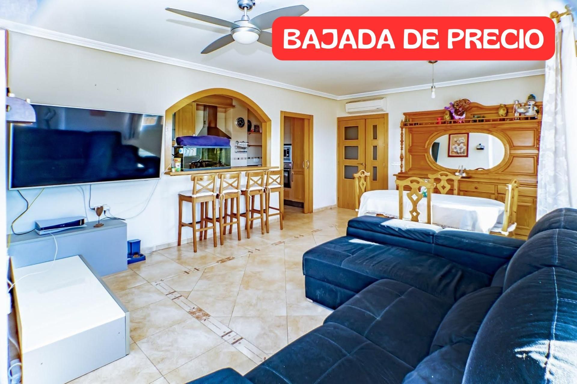 Sala d'estar de Pis en venda en Roquetas de Mar amb Aire condicionat, Calefacció i Terrassa