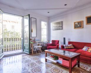 Living room of Flat for sale in  Barcelona Capital  with Air Conditioner, Heating and Terrace