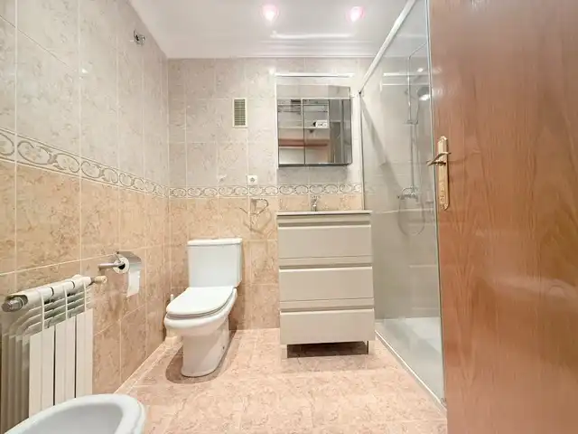Flat with lift for sale in Oeste, imagen 12