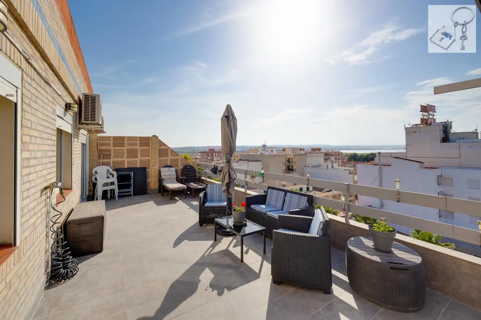 Ático con ascensor en venta en Playa del Acequión, Náufragos y Rocío del Mar, imagen 2