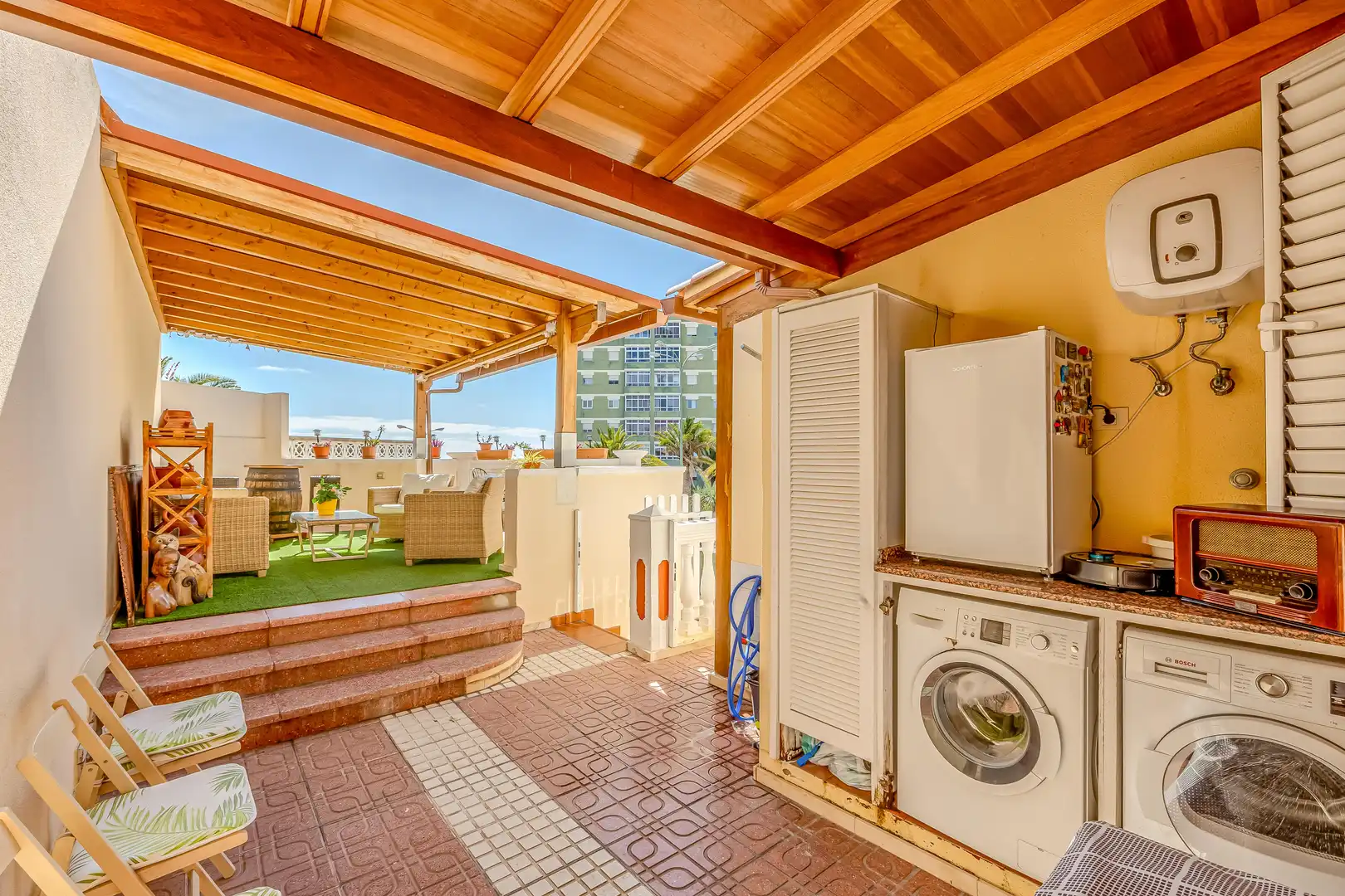 Terrassa de Casa o xalet en venda en Las Palmas de Gran Canaria amb Jardí privat, Terrassa i Traster