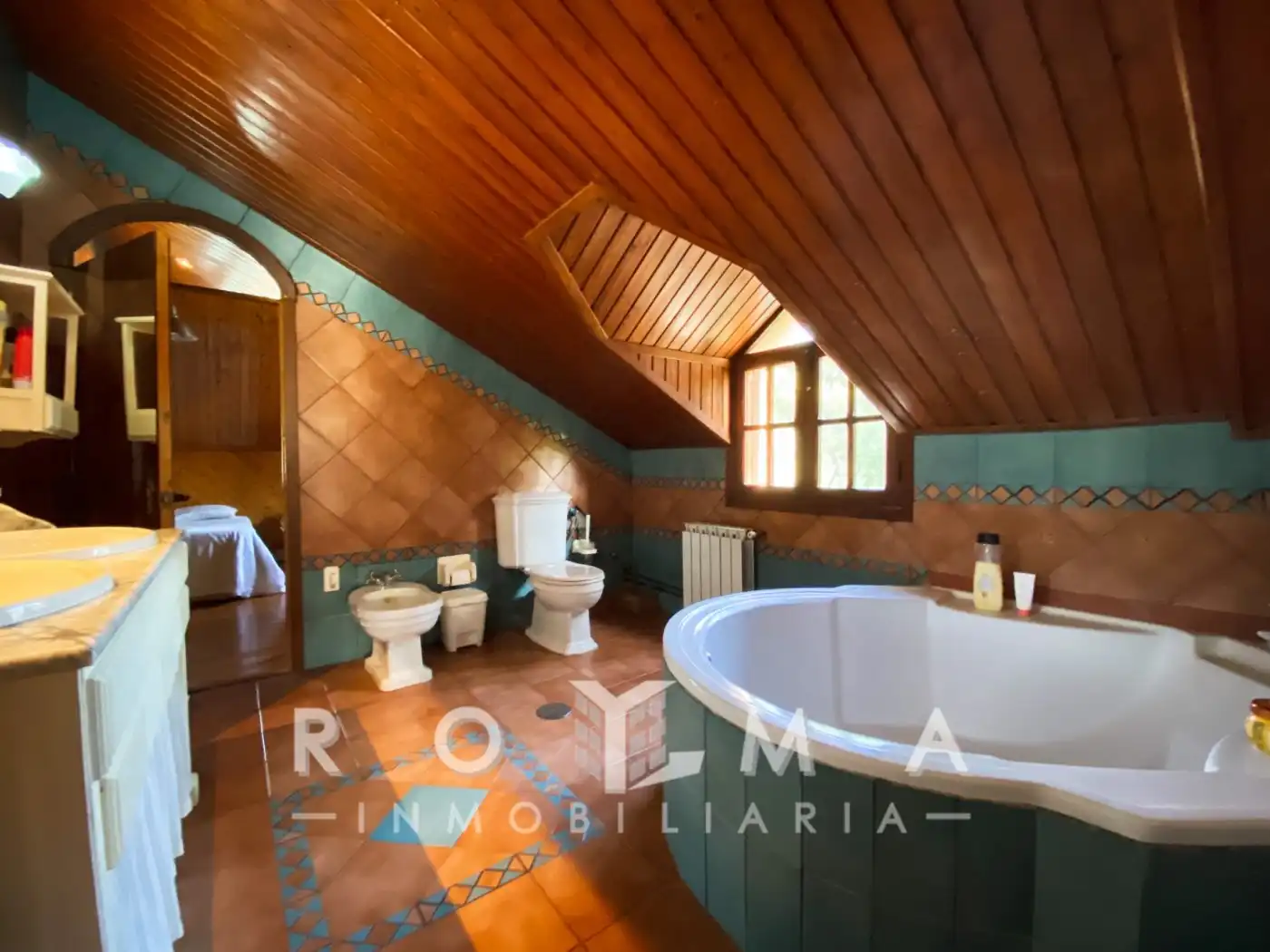 Chalet con piscina en venta en Torrequinto, imagen 47